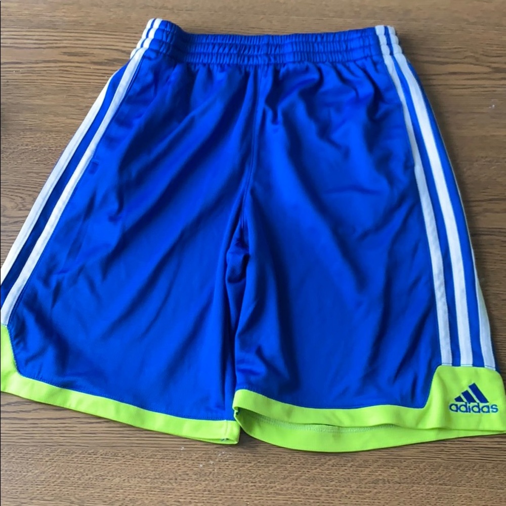 boys youth medium adidas shorts
